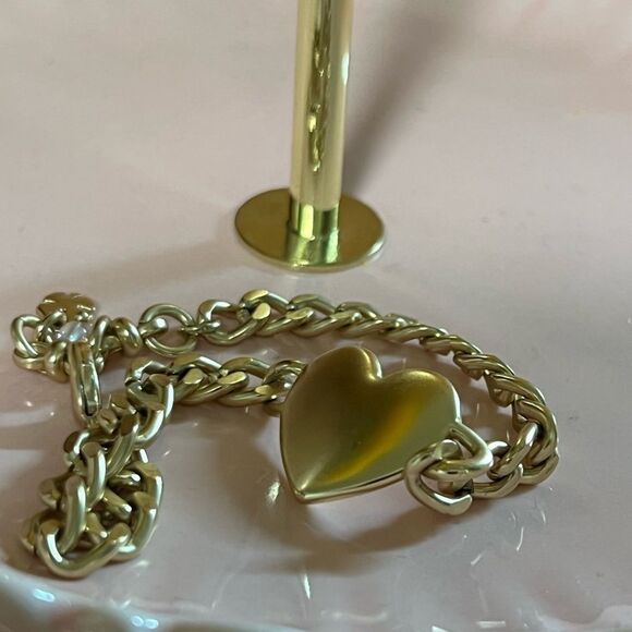 Lucky Brand Gold Heart Bracelet NWOT #LBBR1 - Picture 4 of 5